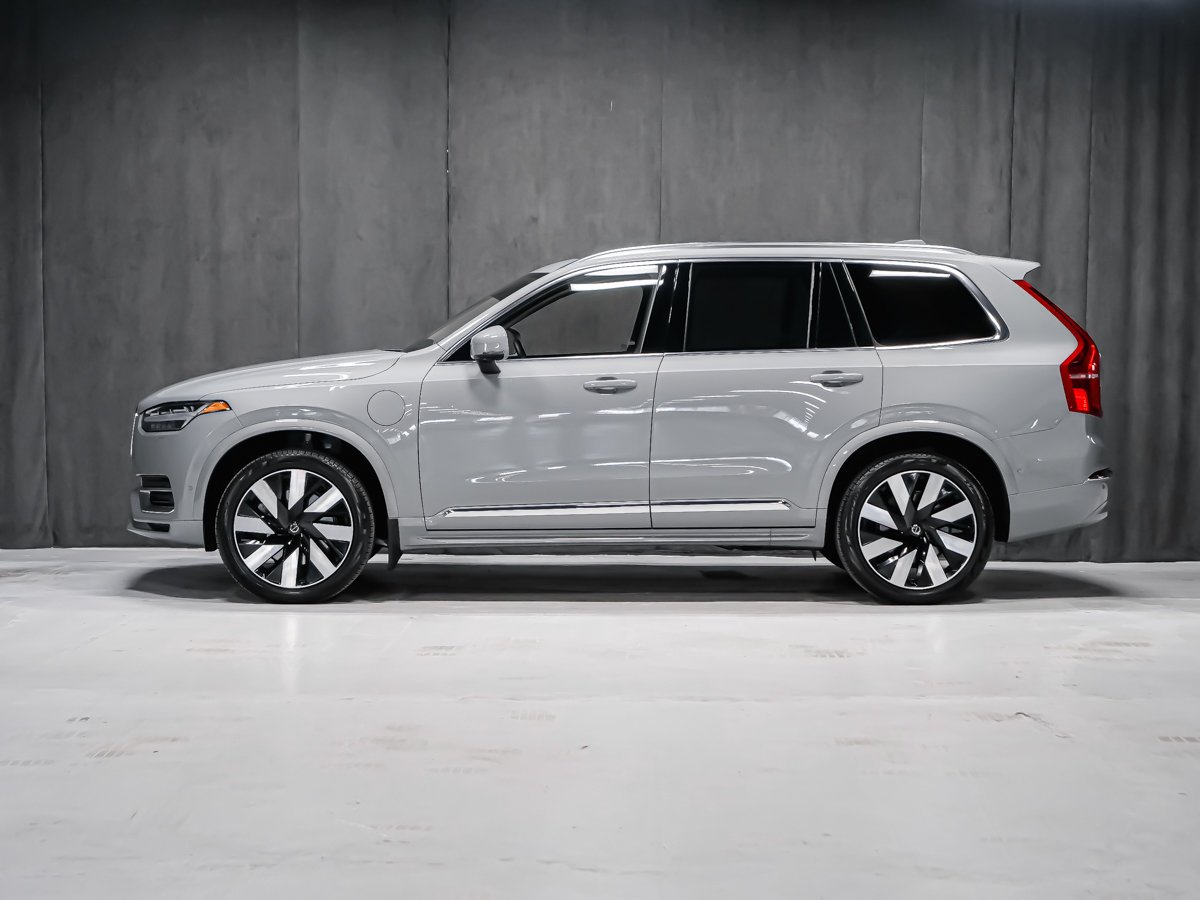 Volvo XC90 Plug-In Hybrid T8 ULTRA BRIGHT 2025 Gris Montréal - photo #2