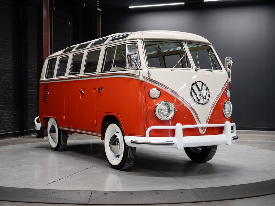 1964 Volkswagen 21-Window Deluxe Microbus 1964 Red