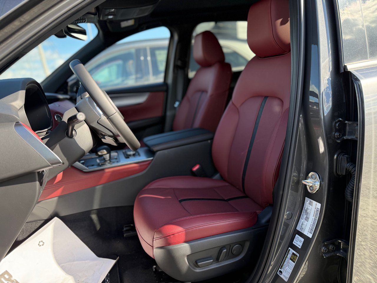 2025 MAZDA CX-70 PHEV Machine Grey Metallic Val-d'Or - photo #4