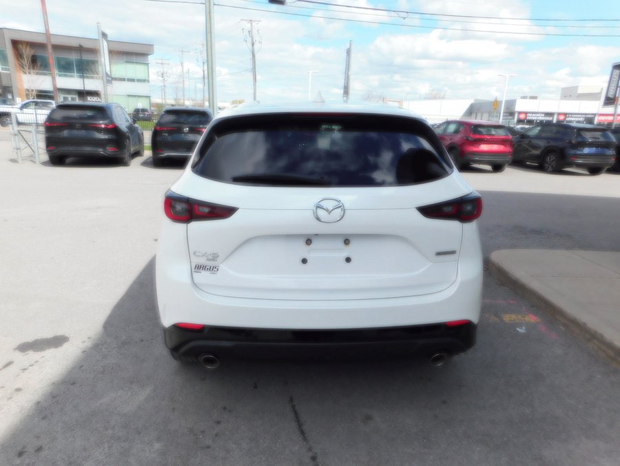 2022 Mazda CX-5 2022 White
