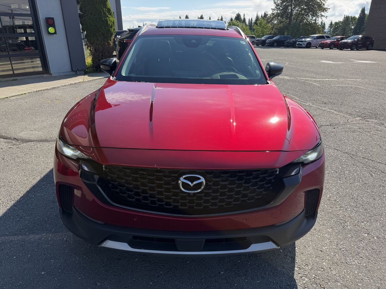 2023 Mazda CX-50 Red Lac Mégantic - photo #7