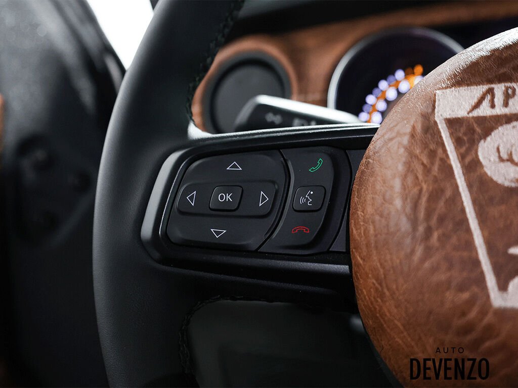 2023 Jeep Gladiator Grey Saint-Eustache - photo #19