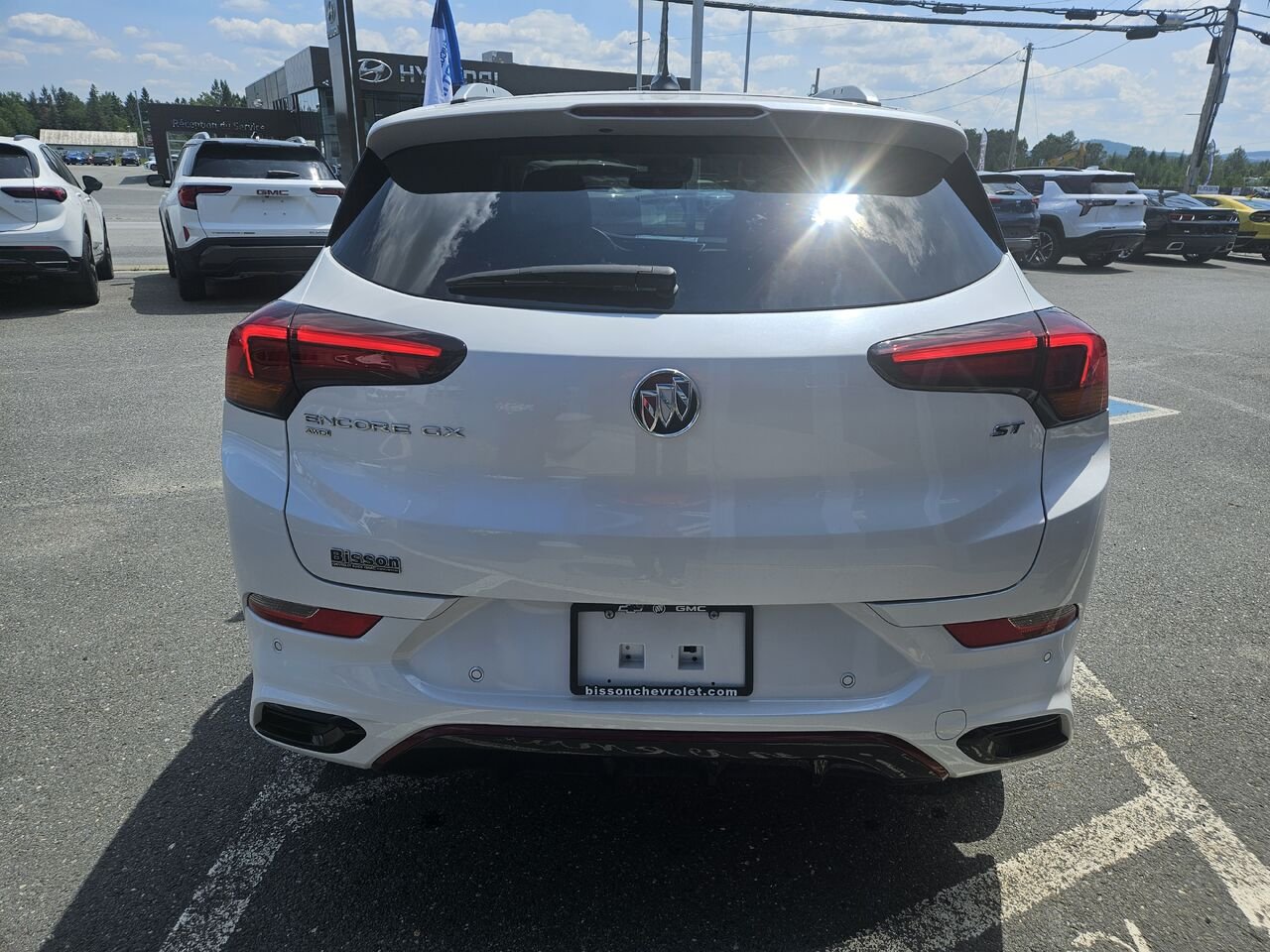2022 Buick Encore GX Essence 4 portes TI White Thetford Mines - photo #4