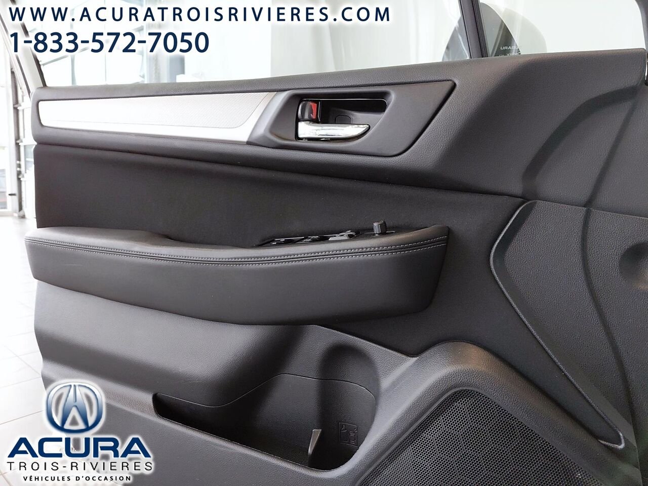 Subaru LEGACY SYMMETRICAL AWD 2017 Blanc Trois-Rivières - photo #15