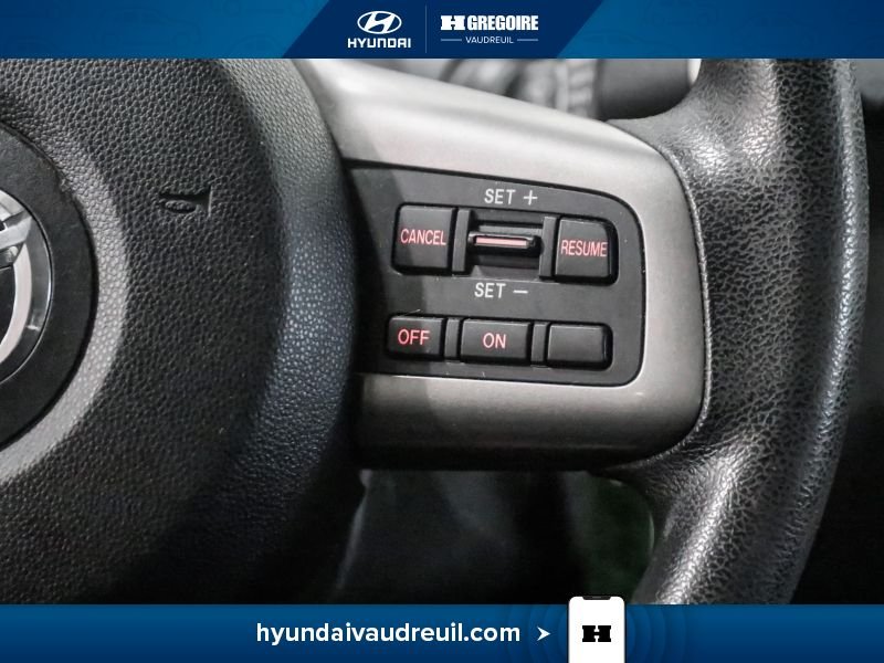 Mazda 2 2011 Argent Blainville - photo #21