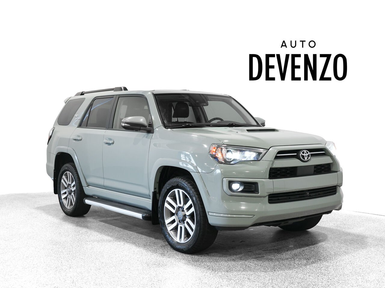 2022 Toyota 4Runner Grey Saint-Eustache - photo #0