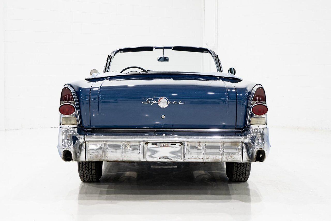 Buick Special 364/300HP NailHead 1 of only 2,056 | PRICE IN USD 1957 Bleu Montréal - photo #41