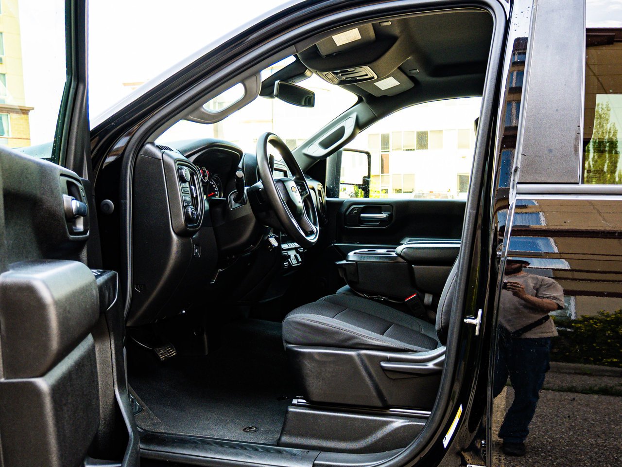 2022 Chevrolet Silverado 2500HD 4WD Crew Cab 159 Custom Black Sherwood Park - photo #14