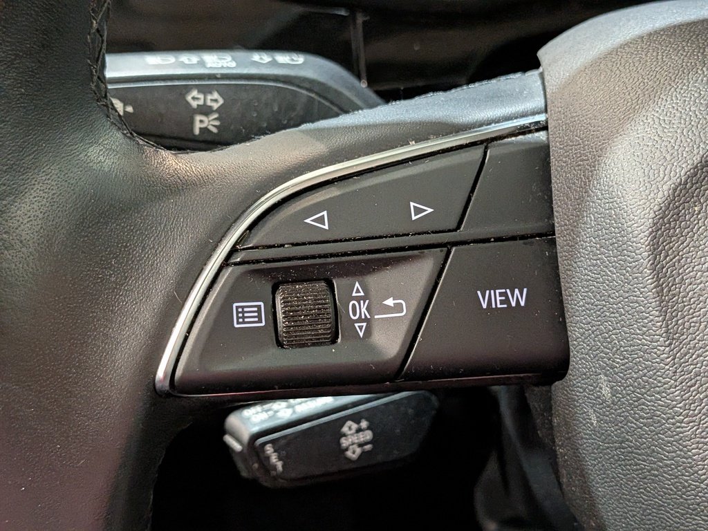 2022 Audi Q3 Komfort 45 TFSI quattro Black Val-David - photo #14
