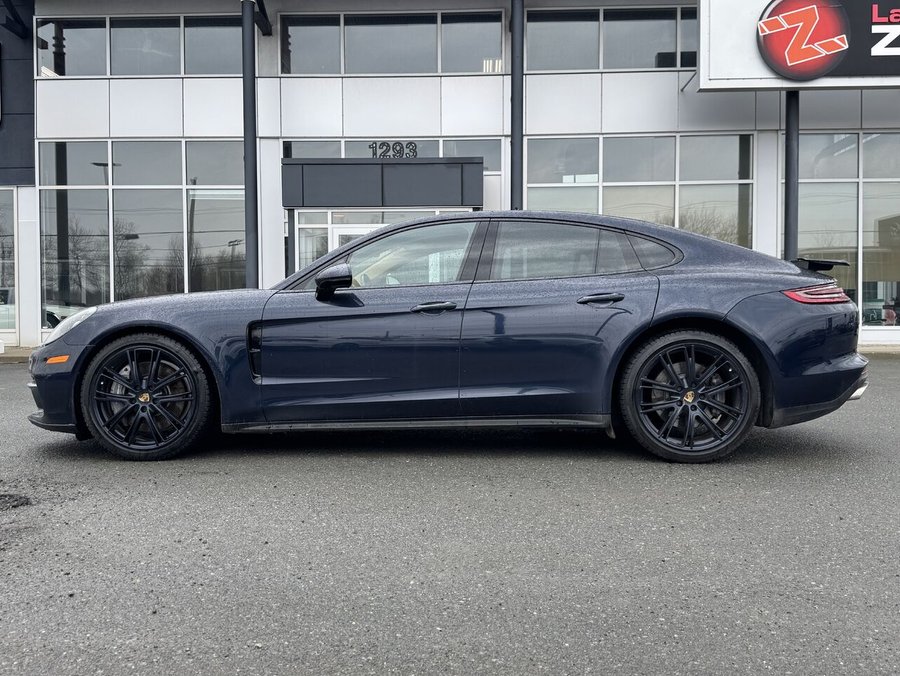 2019 Porsche Panamera 4 Chrono 2019 Blue