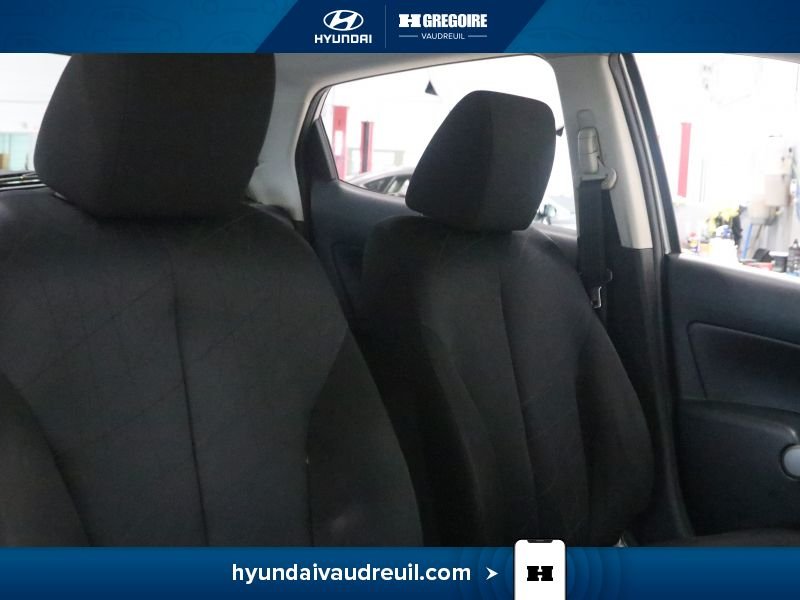 2011 Mazda 2 Silver Blainville - photo #26