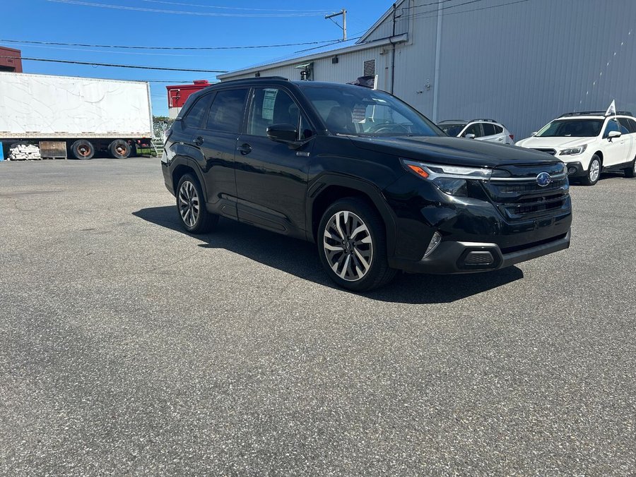 2025 Subaru Forester Premier e_BOXER hybride Black