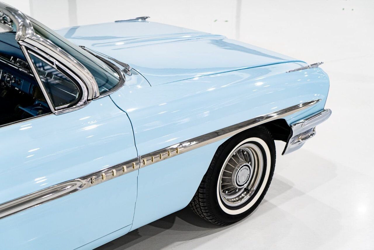 1961 Pontiac Bonneville **PRIX EN USD**C8 Suffix 389cu.in. TriPower 4 Speed Blue Montreal - photo #42