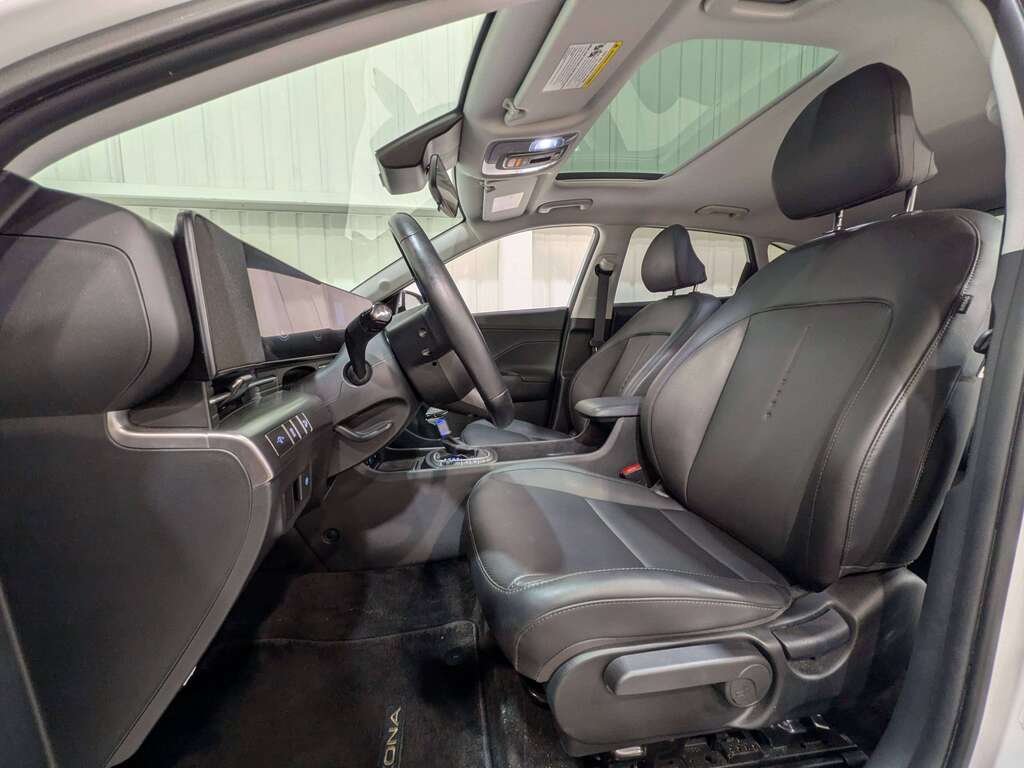 Hyundai Kona 2.0L Preferred AWD w/Trend Package 2025 Blanc Val-David - photo #1