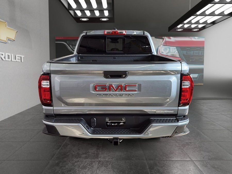 GMC Canyon Elevation cabine multiplace 4RM 2026 Argent métallisé