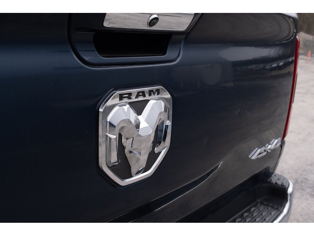 2022 Ram 1500 Blue Gatineau - photo #5