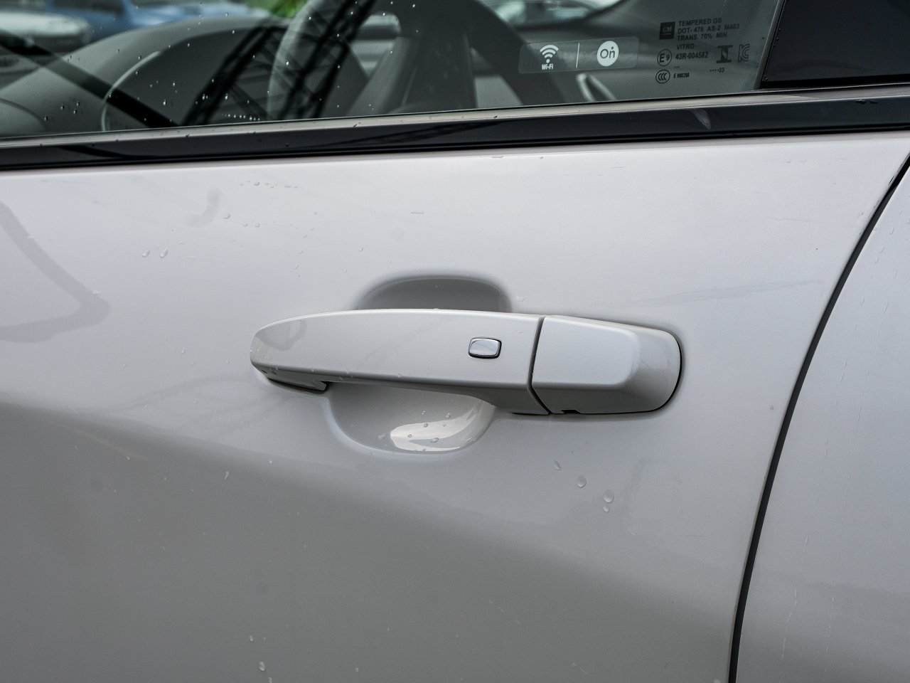 2023 Chevrolet Equinox AWD 4dr RS White Sherwood Park - photo #7