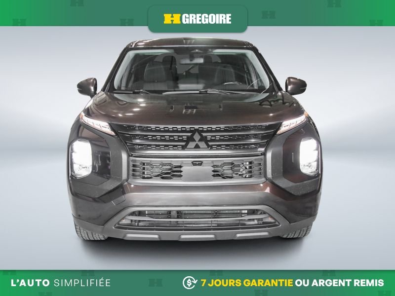 2022 Mitsubishi Outlander Green Laval - photo #1