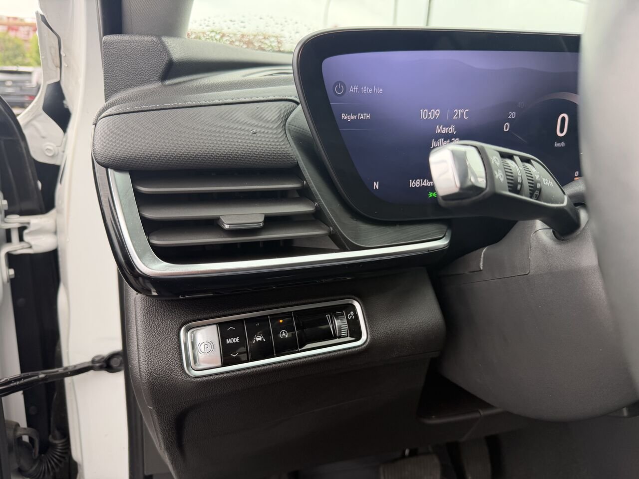 BUICK ENVISION PREFERRED Privilégiée 4 portes TI 2024 Blanc Gatineau - photo #8
