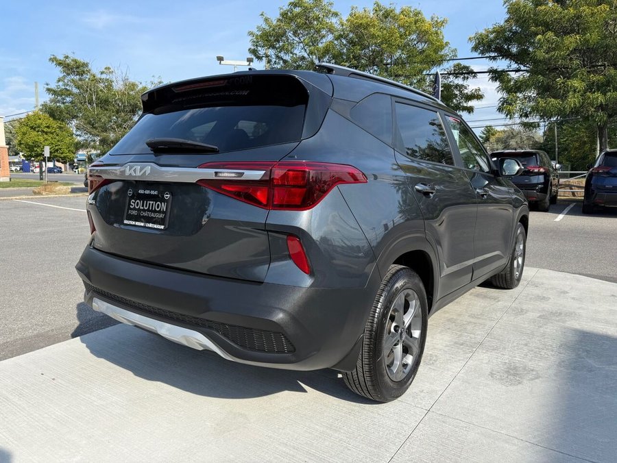Kia Seltos 2023 Gris