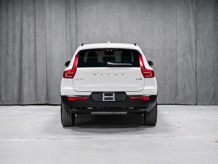 Volvo XC40 B5 PLUS DARK CLIMAT 2025 Blanc