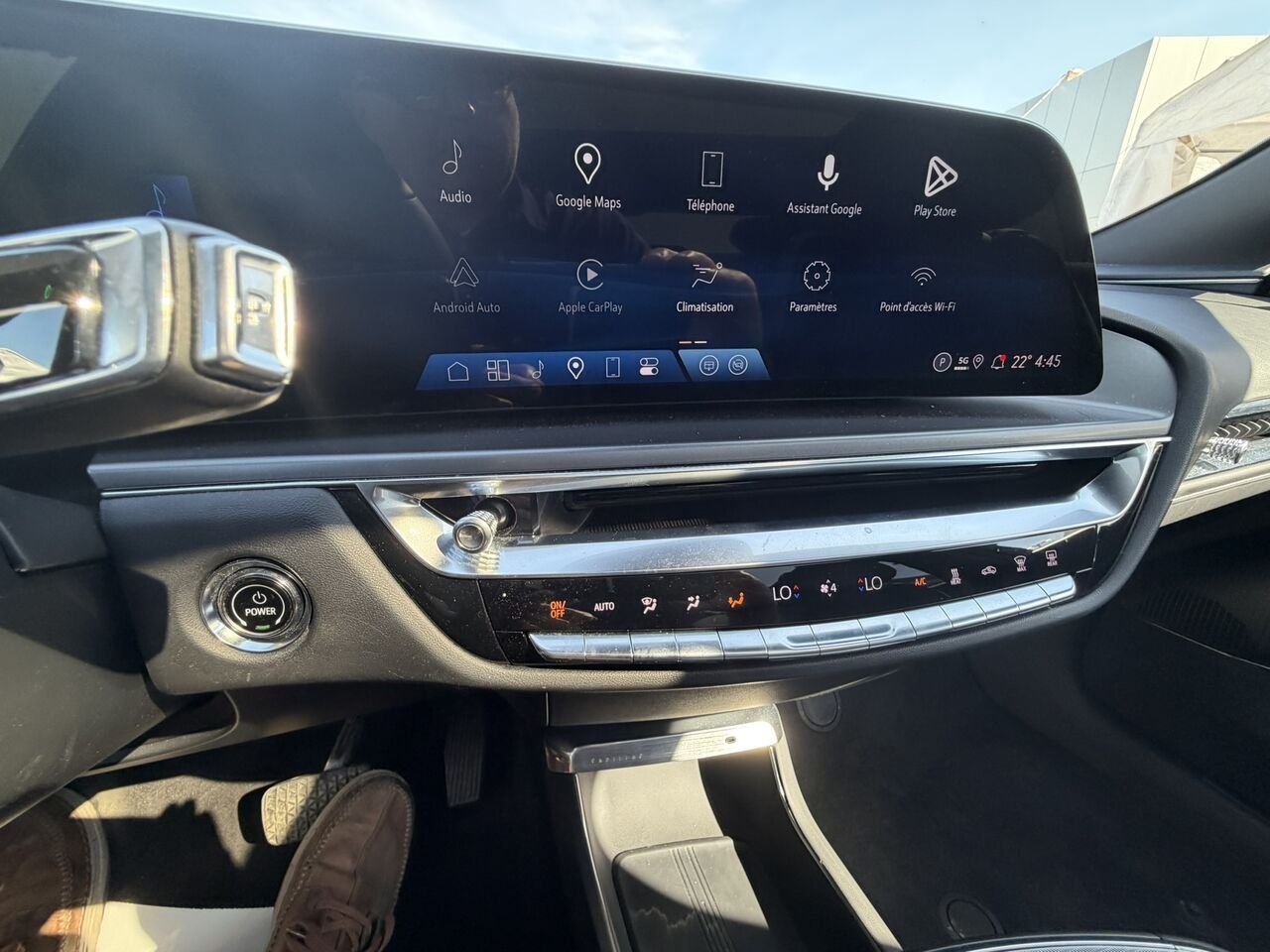 2024 Cadillac LYRIQ Tech FINANCEMENT À PARTIR DE 0.99% Red Laval - photo #24