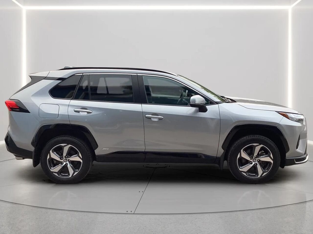 Toyota RAV4 hybride rechargeable 2025 Argent Gatineau - photo #5
