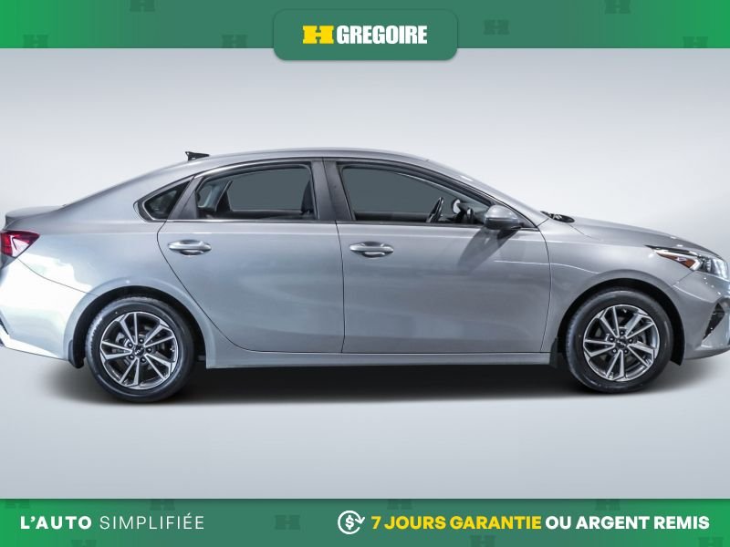 2023 Kia Forte Grey Laval - photo #10