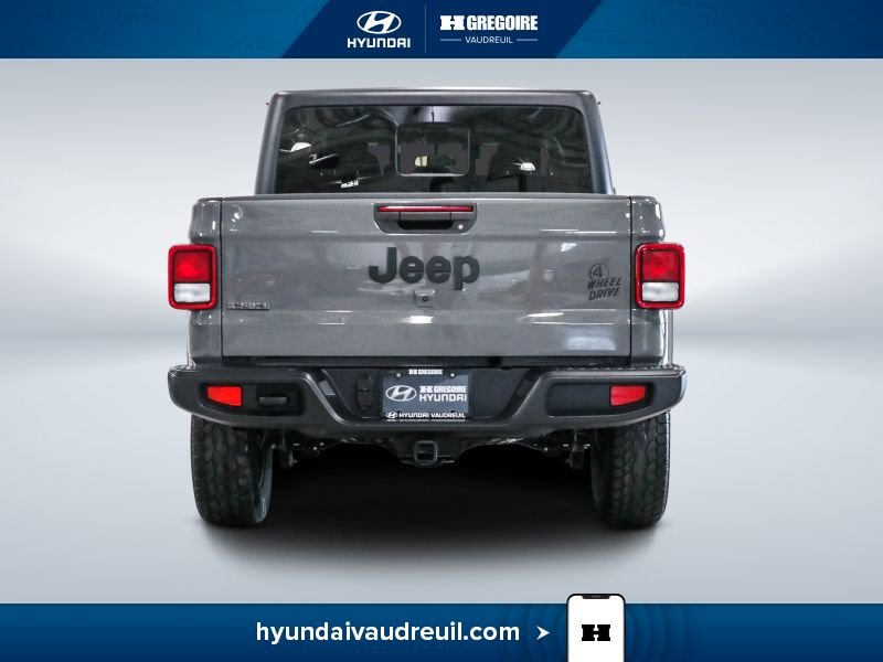 2023 Jeep Gladiator Grey Saint-Eustache - photo #8