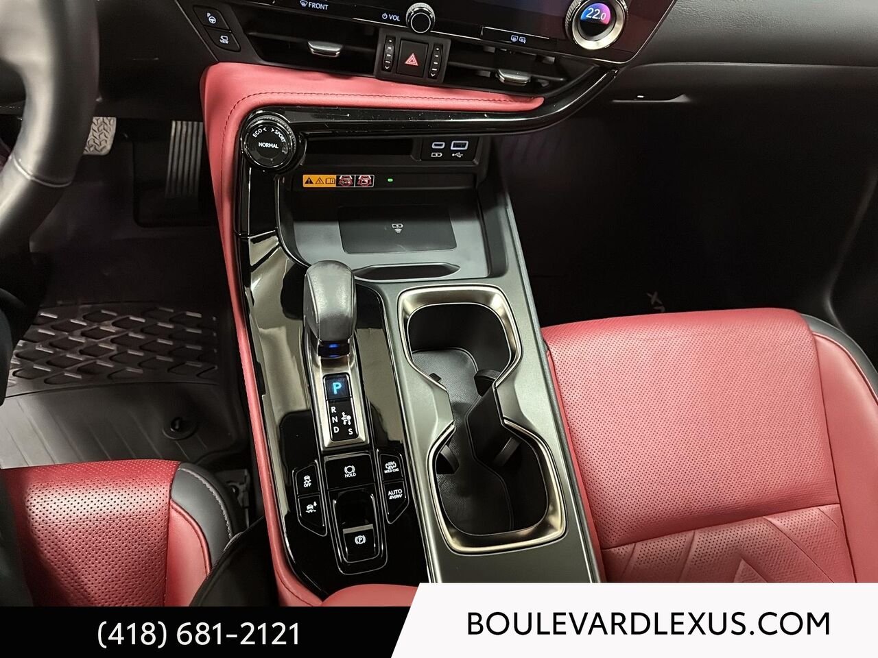 Lexus NX 19487A 2022 Argent Québec - photo #16