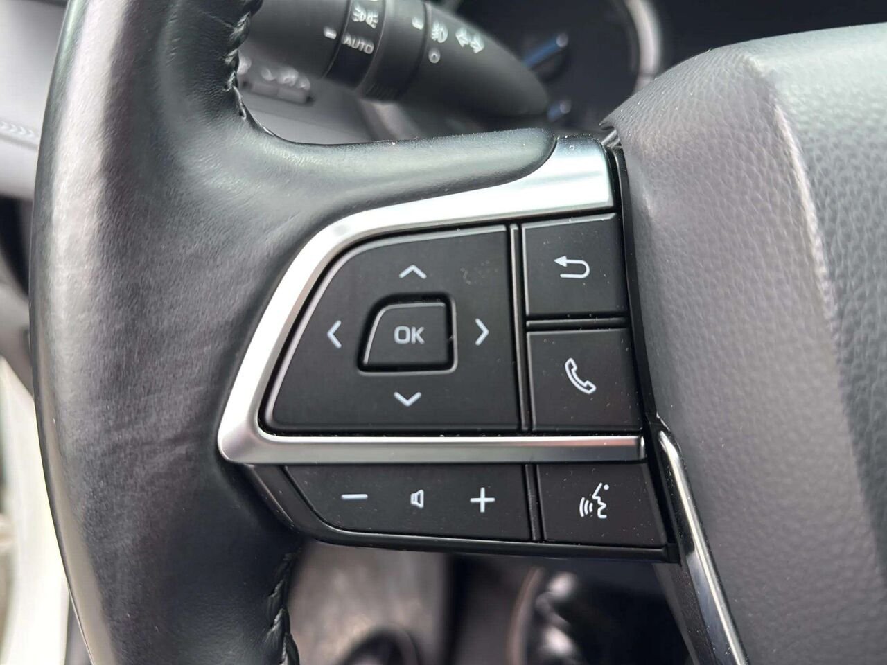 TOYOTA Highlander Hybride 2020 Blanc Gatineau - photo #12