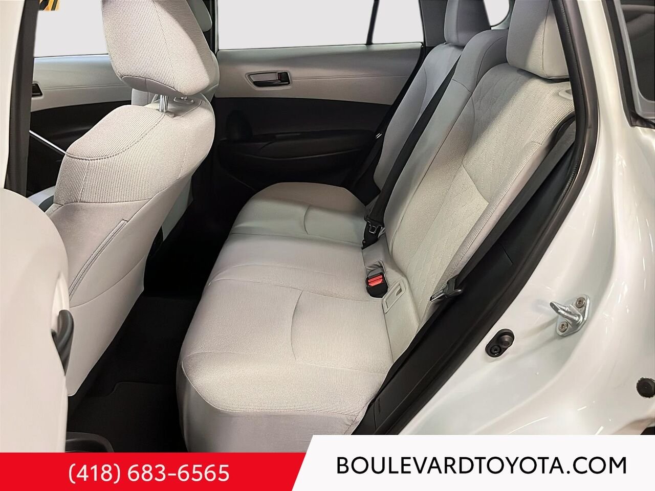 Toyota Corolla Cross 100072A-15 | L 2024 Blanc Québec - photo #16