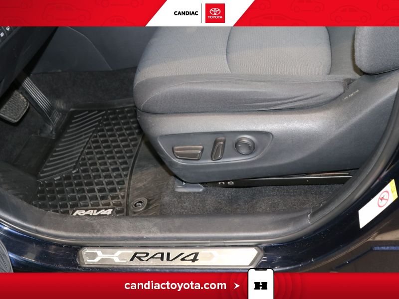 Toyota Rav 4 2019 Bleu Blainville - photo #22
