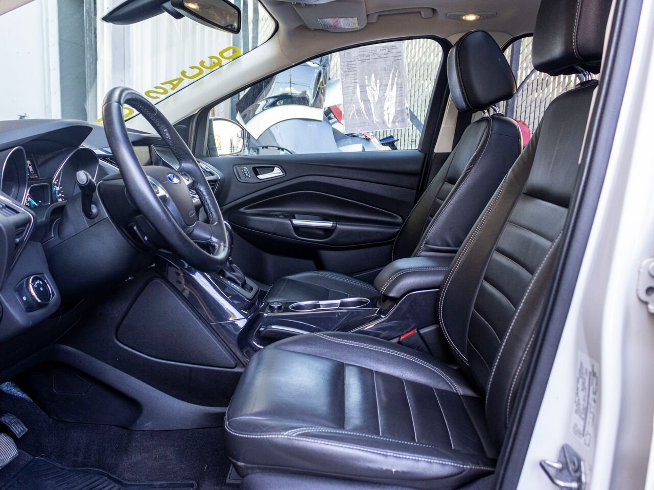 2014 Ford Escape 4 RM 4 portes Titanium White Châteauguay - photo #22