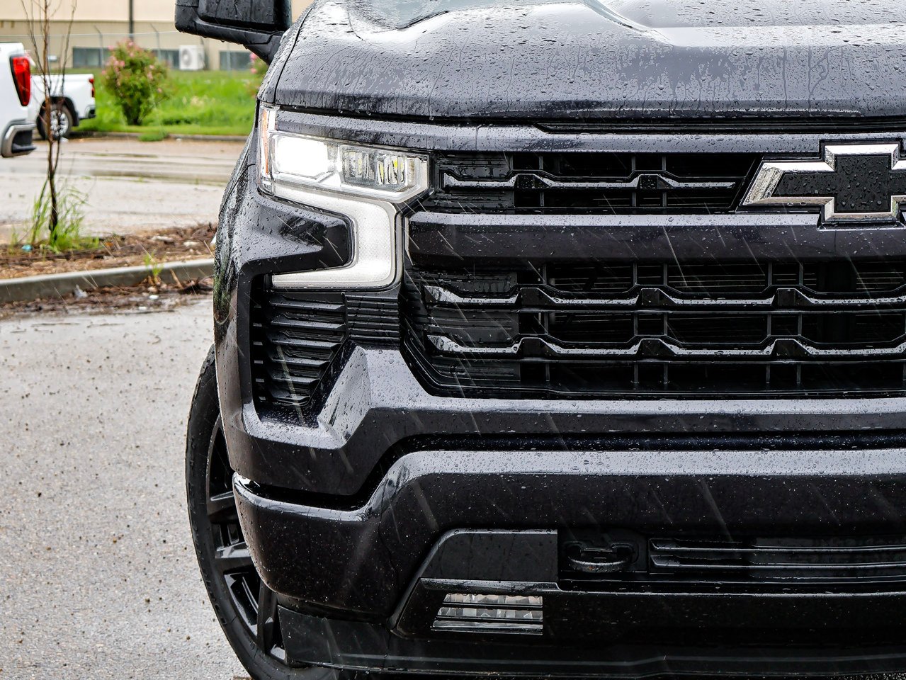 2024 Chevrolet Silverado 1500 4WD Crew Cab 147 RST Black Sherwood Park - photo #4
