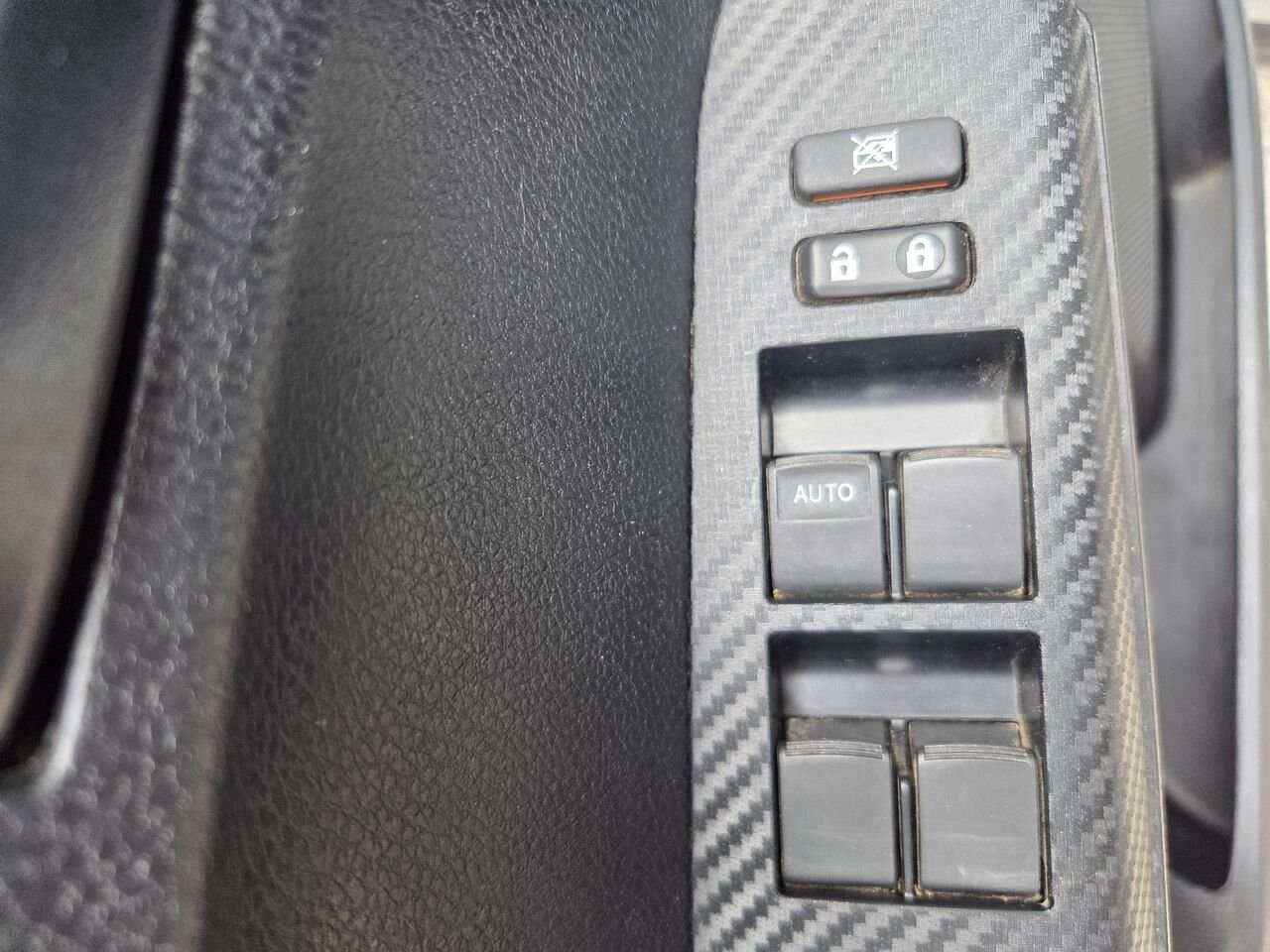 Toyota RAV4 2015 Argent Amos - photo #14