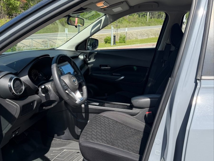 2021 Nissan Kicks 2021 Grey