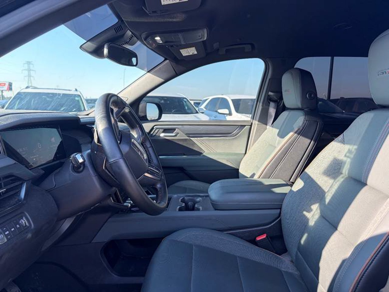 2025 GMC Acadia AWD 4dr AT4 Black Sherwood Park - photo #5