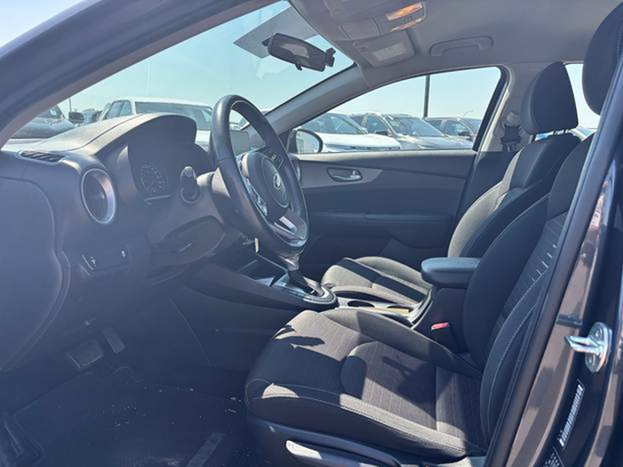 2021 Kia Forte LX IVT Grey Sherwood Park - photo #5