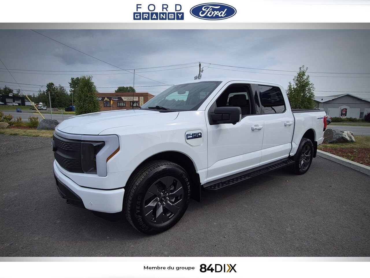 2024 Ford F-150 Lightning White Granby - photo #3
