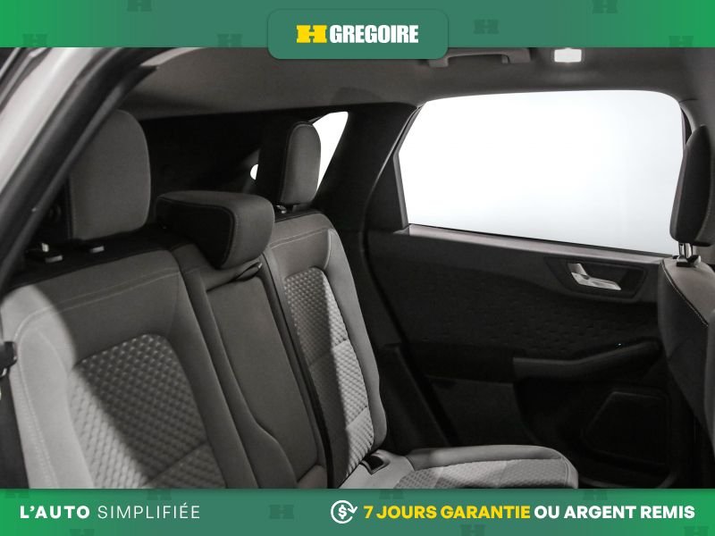 2020 Ford Escape White Laval - photo #26