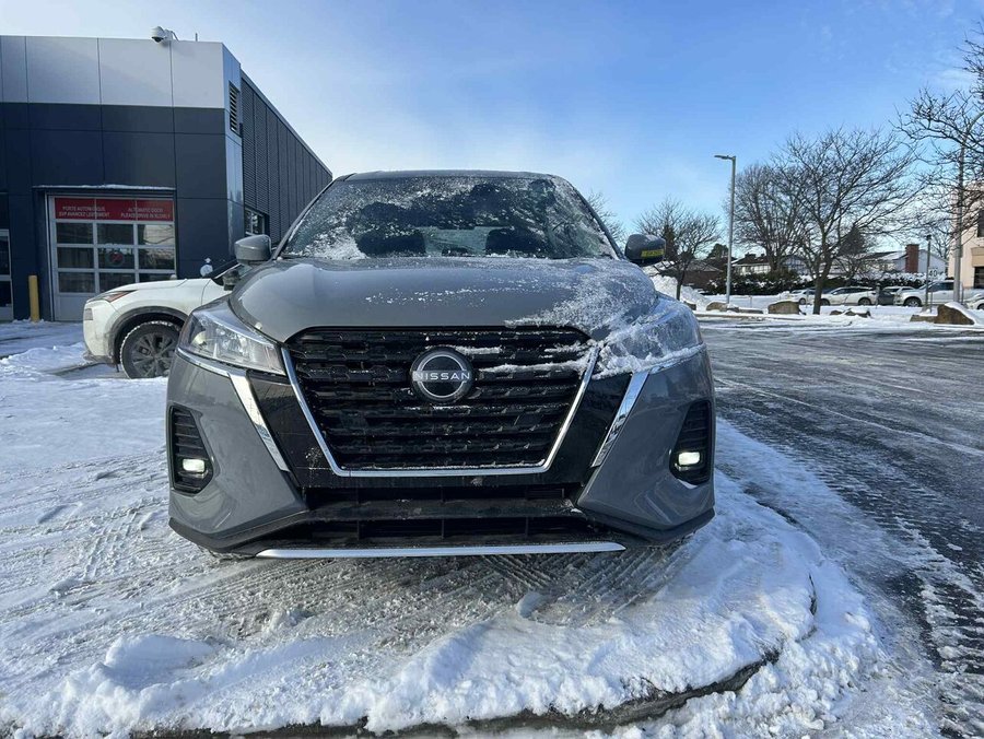 Nissan Kicks Play 2025 2025 Gris roche nacré