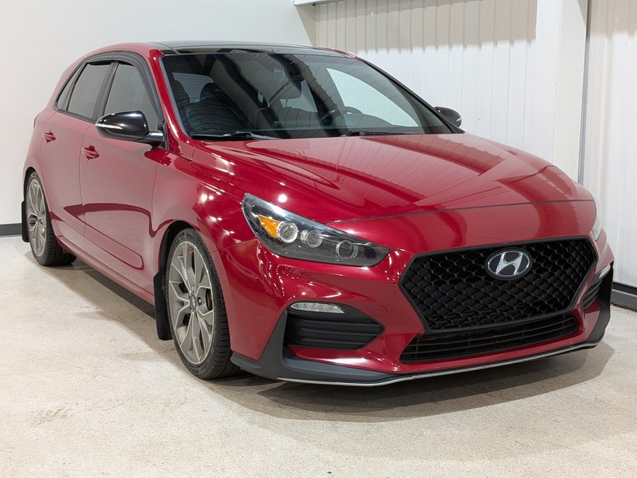 2019 Hyundai Elantra GT Red