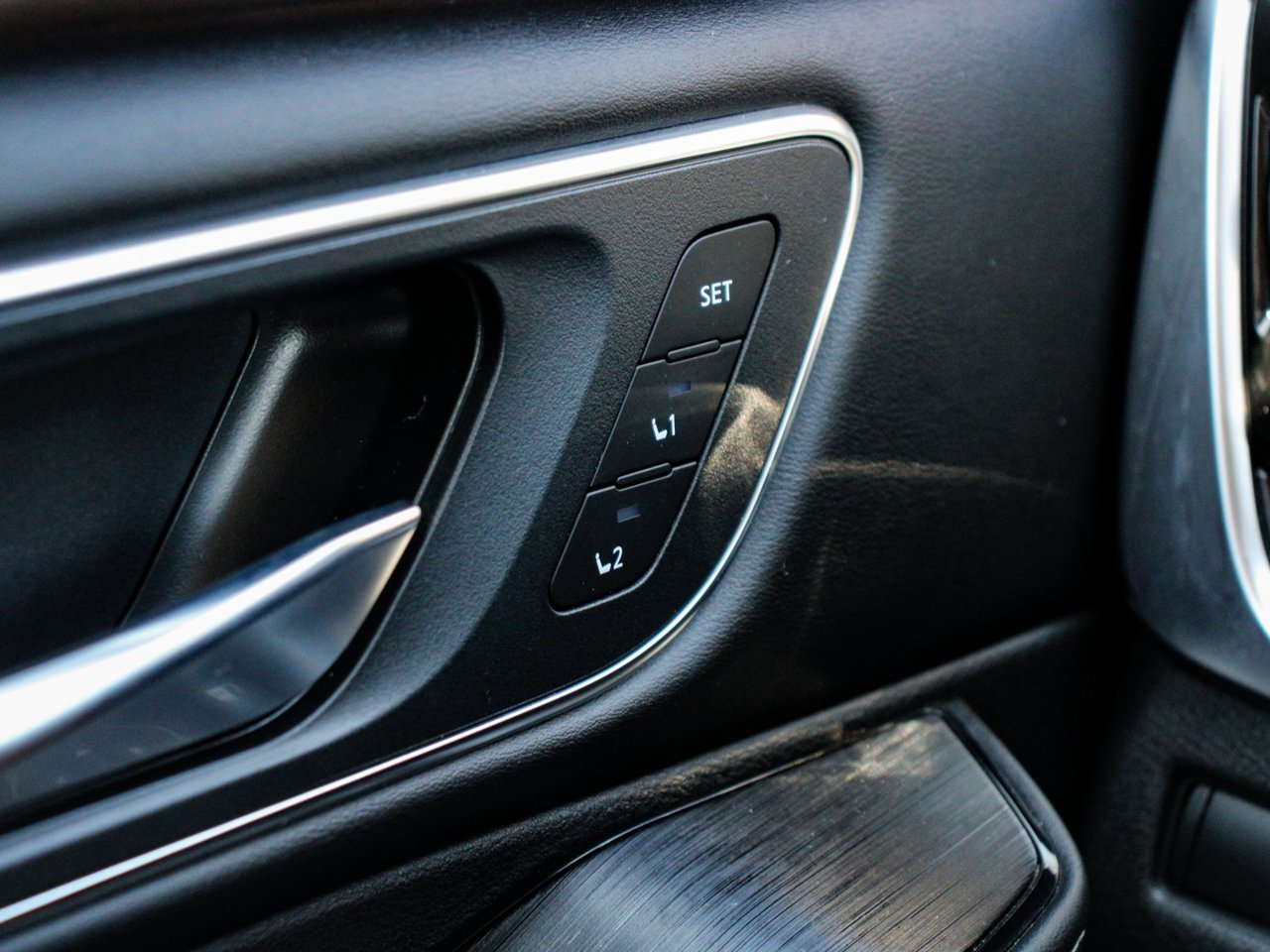 2023 Nissan Rogue AWD Platinum White Sherwood Park - photo #15