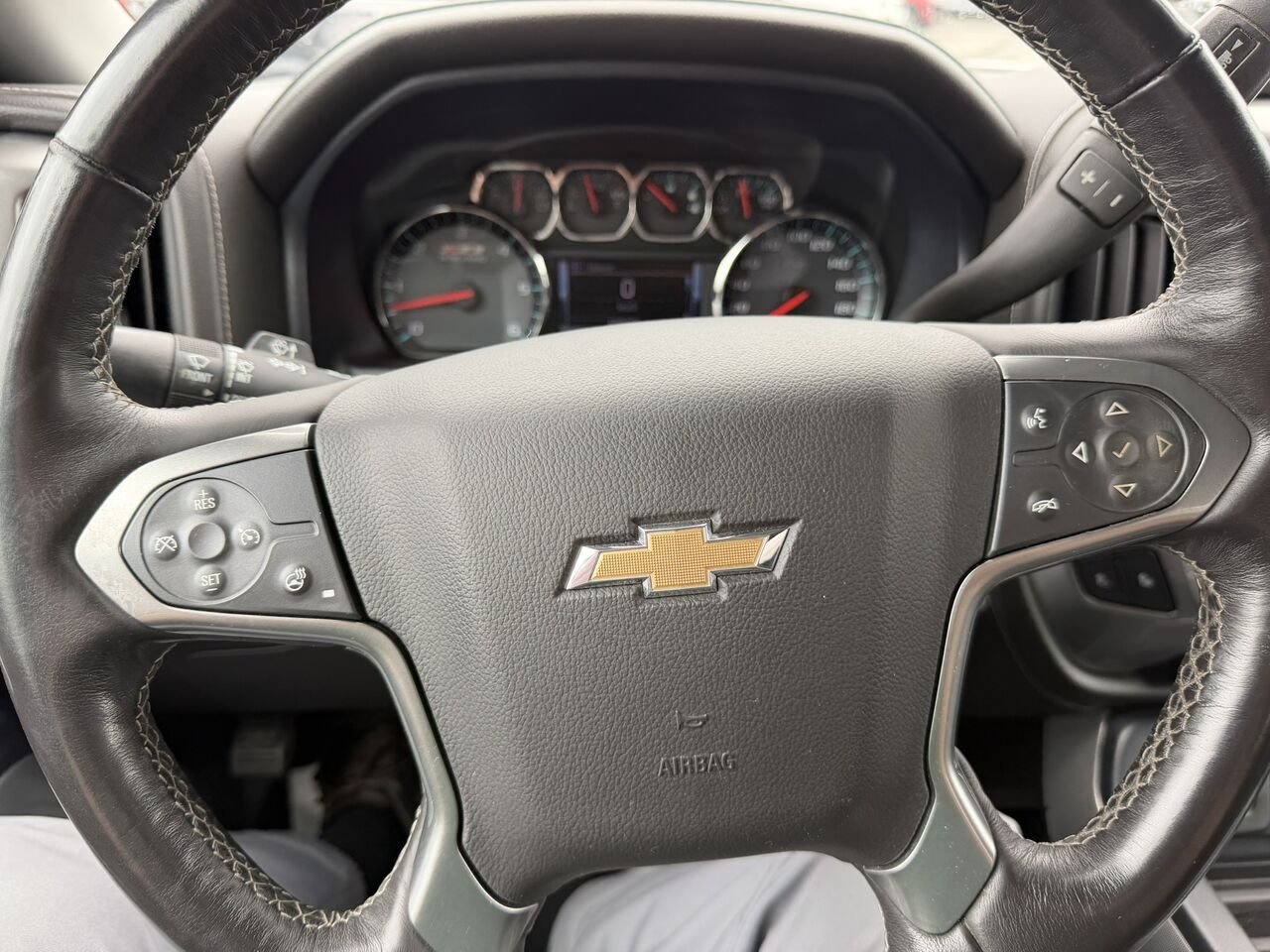 2017 Chevrolet Silverado 1500 2LTZ 5.3L ENCEMBLE Z71 QUAD CAB White Laval - photo #28
