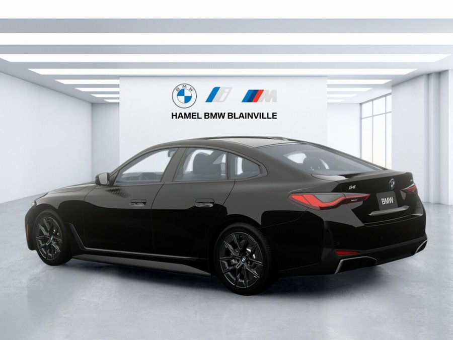 2026 BMW i4 2026 Black Sapphire Metallic