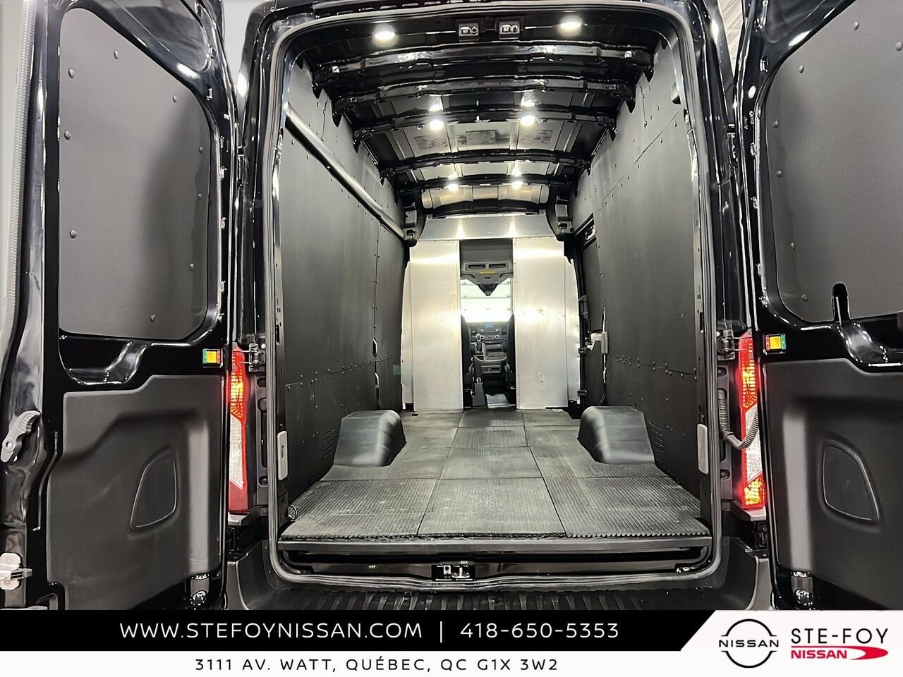 Ford Transit fourgon utilitaire 2025 Noir Ste-Foy - photo #5