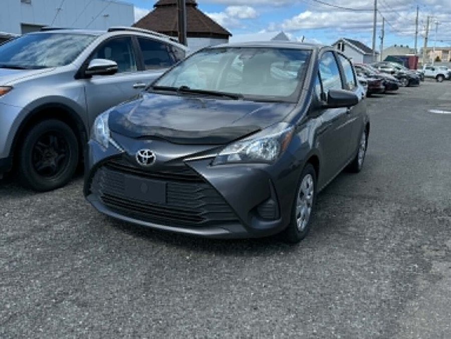 2018 Toyota Yaris Hatchback LE 2018 Silver