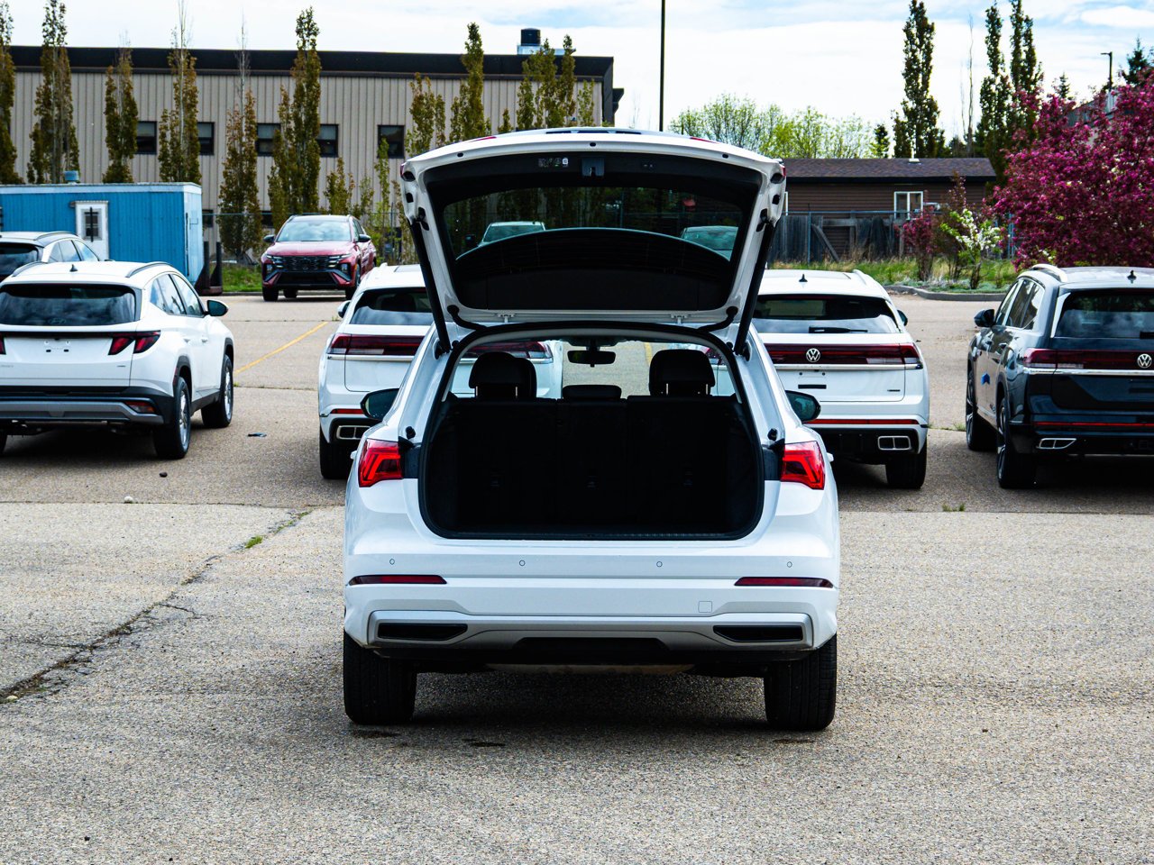 2025 Audi Q3 40 TFSI quattro White Sherwood Park - photo #14