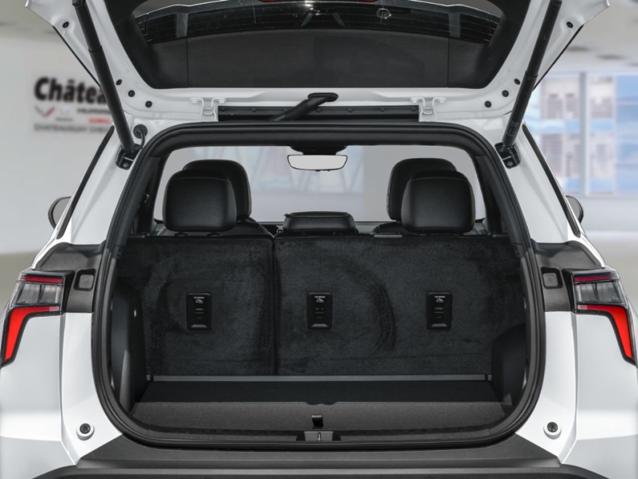 2027 CHEVROLET Equinox LT 4 portes à transmission intégrale avec 2LT Summit White Châteauguay - photo #21